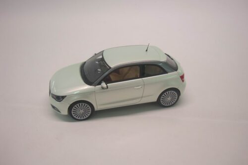 Audi A1 e-tron 1:43