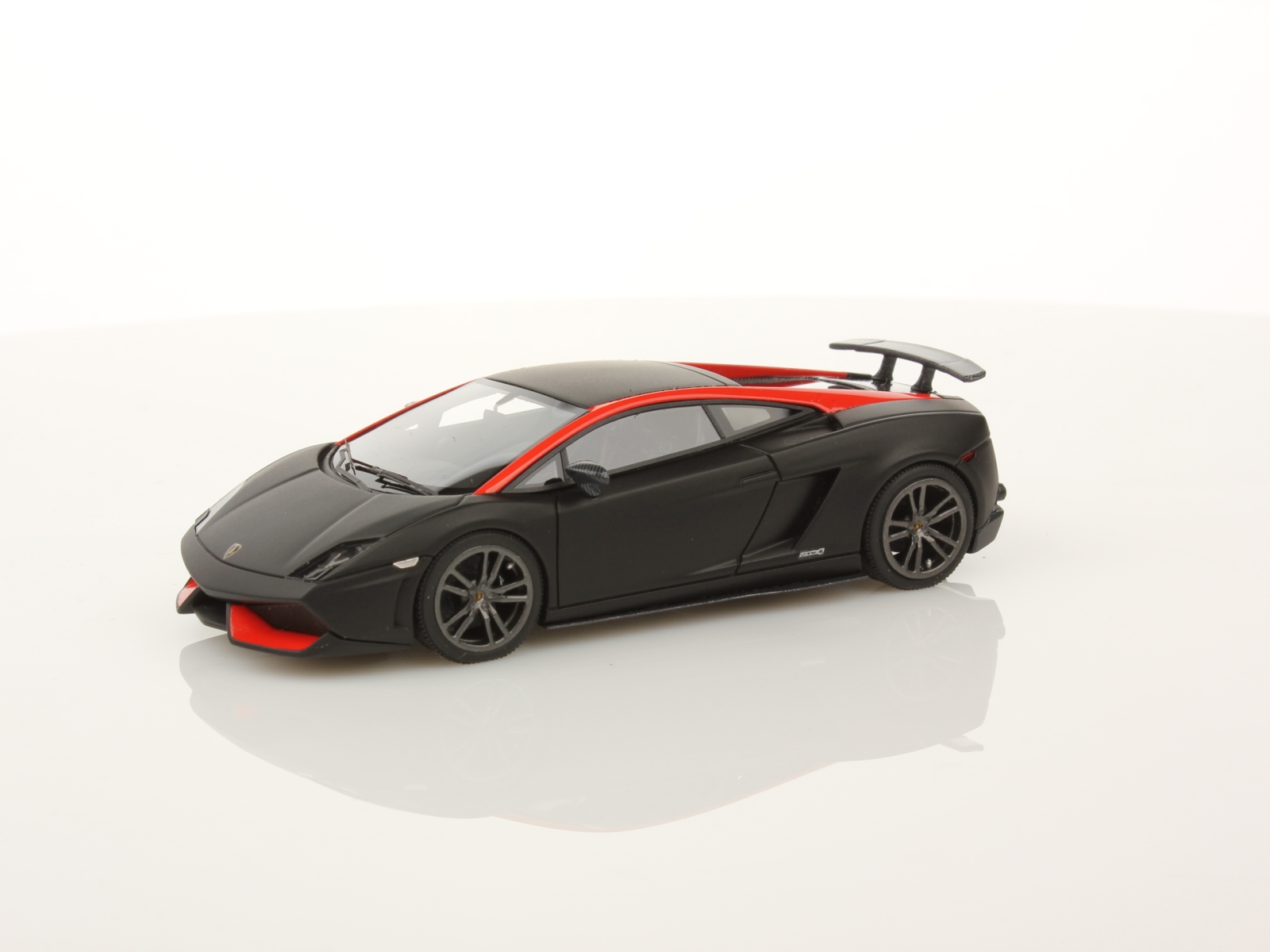 Lamborghini Gallardo LP570-4 Superleggera Edizione Tecnica 1:43 - Looksmart  Models