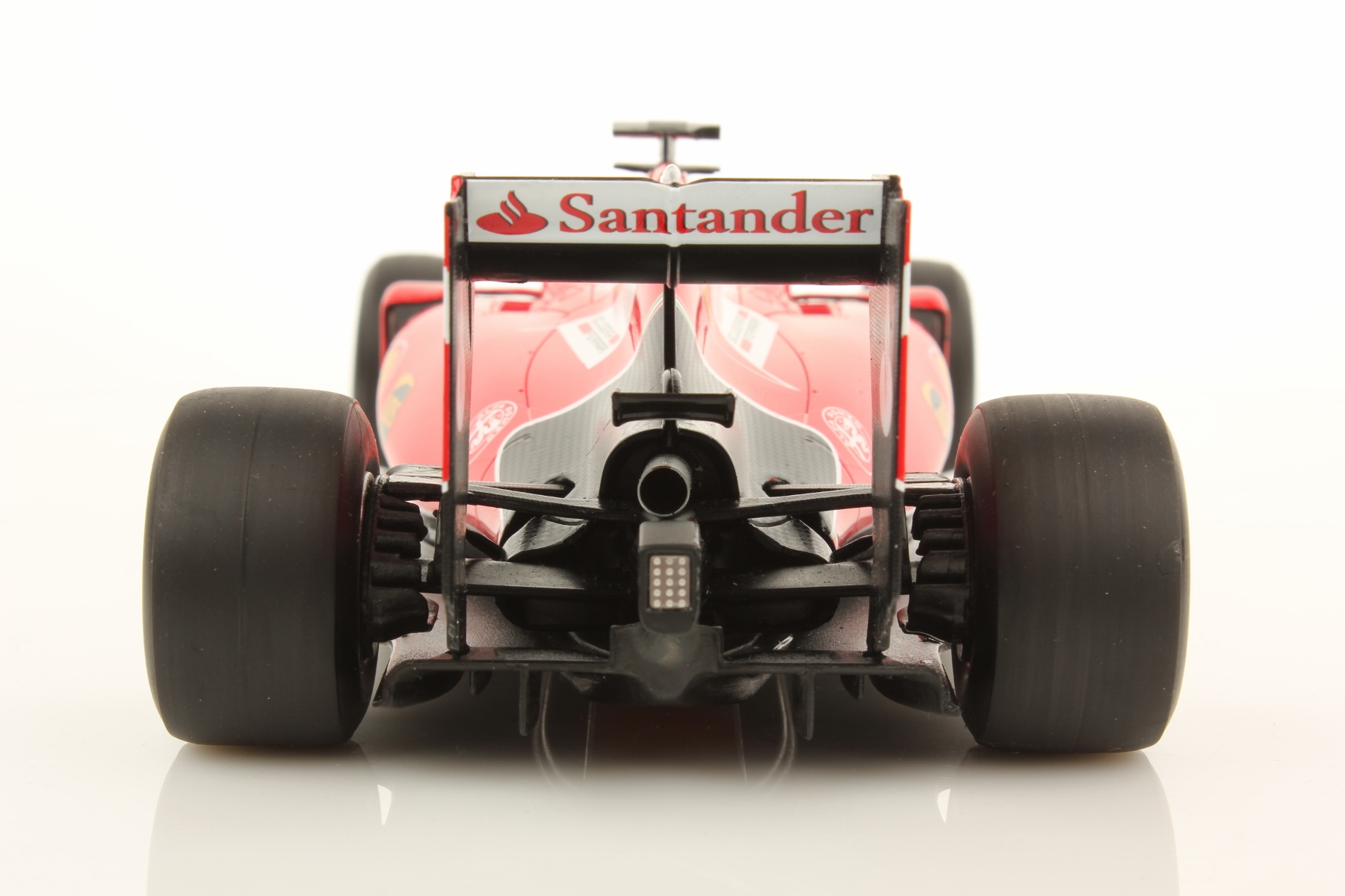 Ferrari SF15-T Vettel Malaysia 2015 1:18 - Looksmart Models