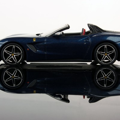 Ferrari F60 America 1:43 - Looksmart Models