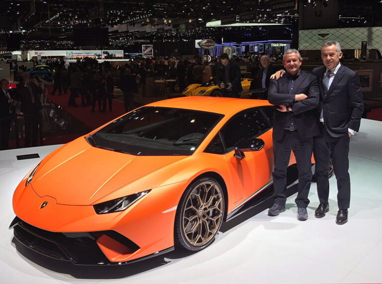 HURACAN PERFORMANTE: AT GENEVA MOTOR SHOW THE MODEL IN 1:43 BY LOOKSMART