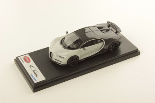 Bugatti Chiron Sport with Open Wing 1:43