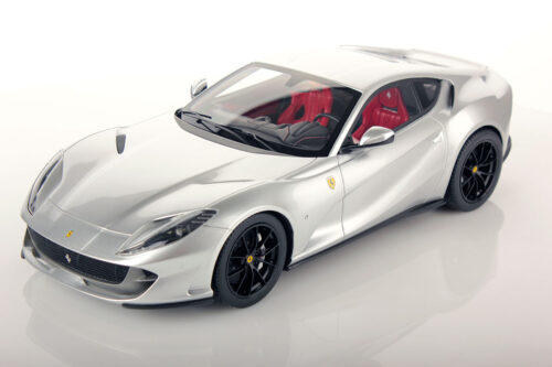 Ferrari 812 Superfast 1:18