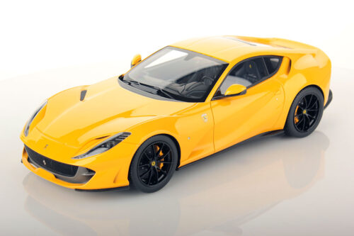 Ferrari 812 Superfast 1:18