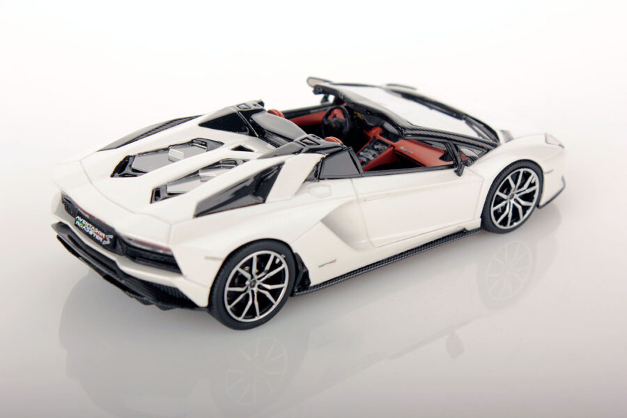 Lamborghini Aventador S Roadster 1:43