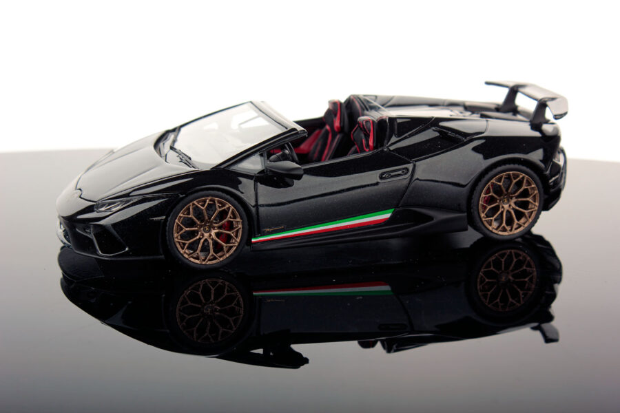 Lamborghini Huracan Performante Spyder 1:43