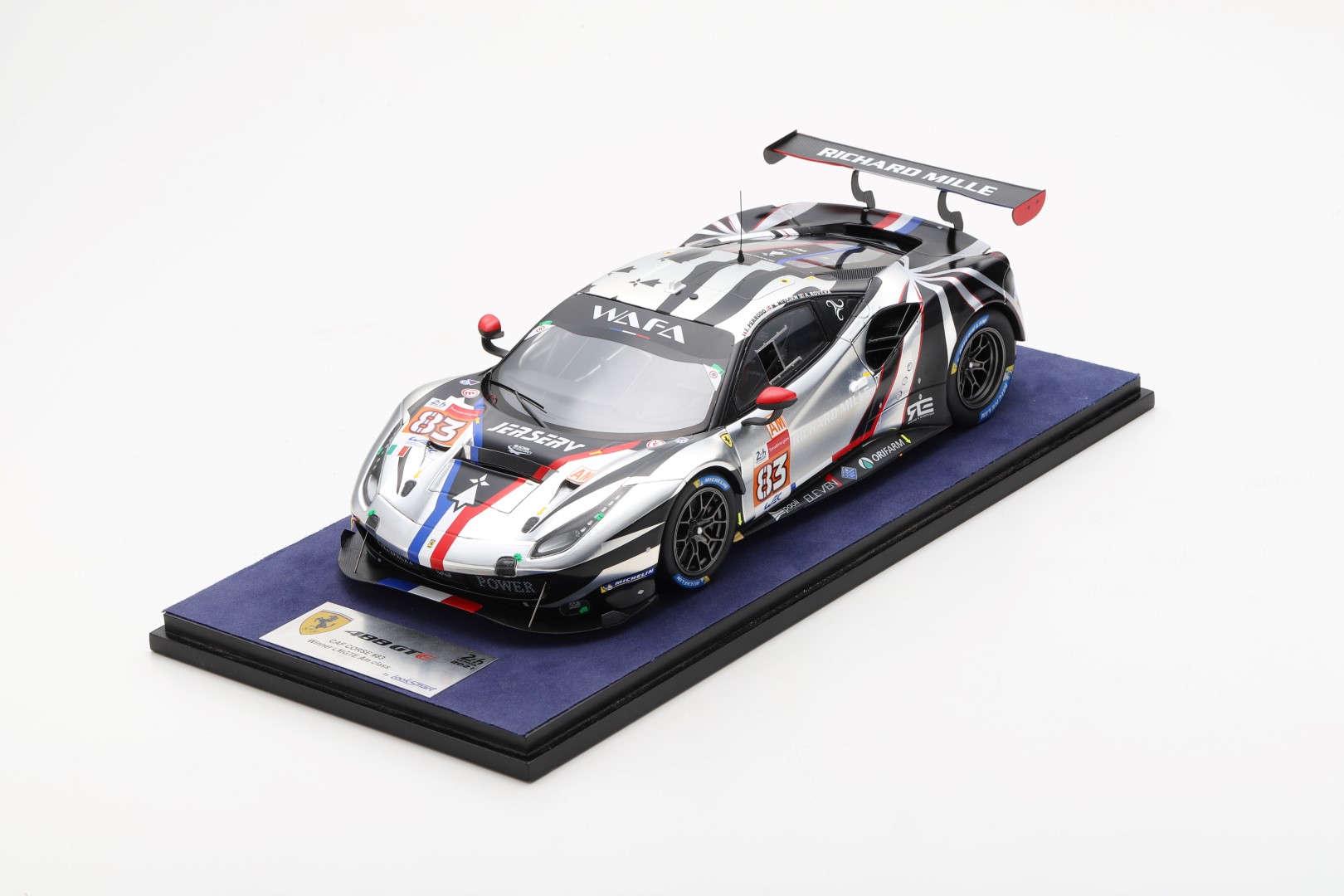 Ferrari 488 GTE EVO No.83 - AF Corse Scale 1:18 - Looksmart