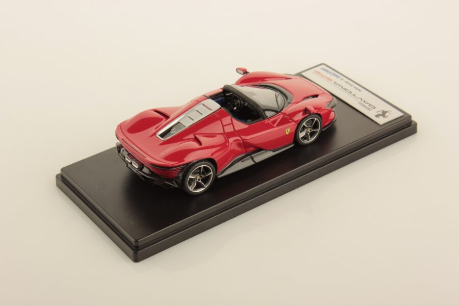 Ferrari Daytona SP3 Open Roof 1:43 - Image 3