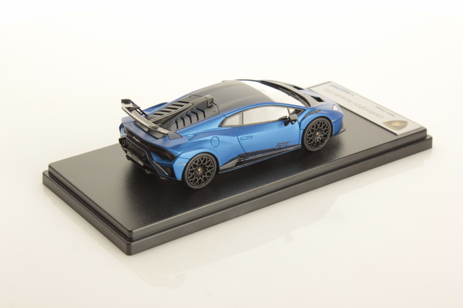 Lamborghini 1:43 Archives - Looksmart Models